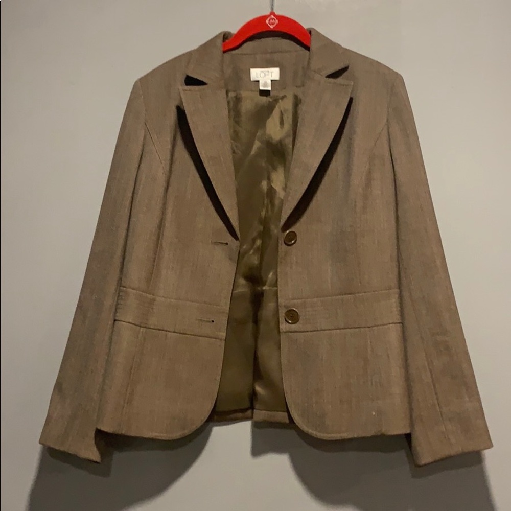 LOFT SUIT